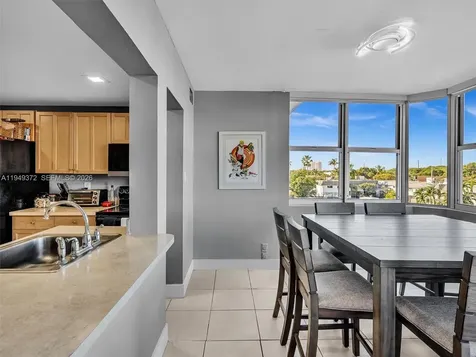 16565 NE 26th Avenue North Miami Beach FL 33160