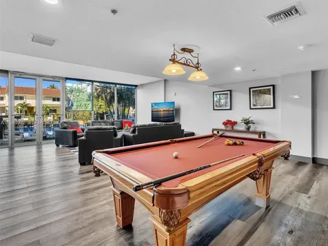 16565 NE 26th Avenue North Miami Beach FL 33160