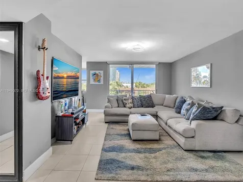 16565 NE 26th Avenue North Miami Beach FL 33160
