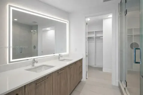 151 N Seabreeze Fort Lauderdale FL 33304