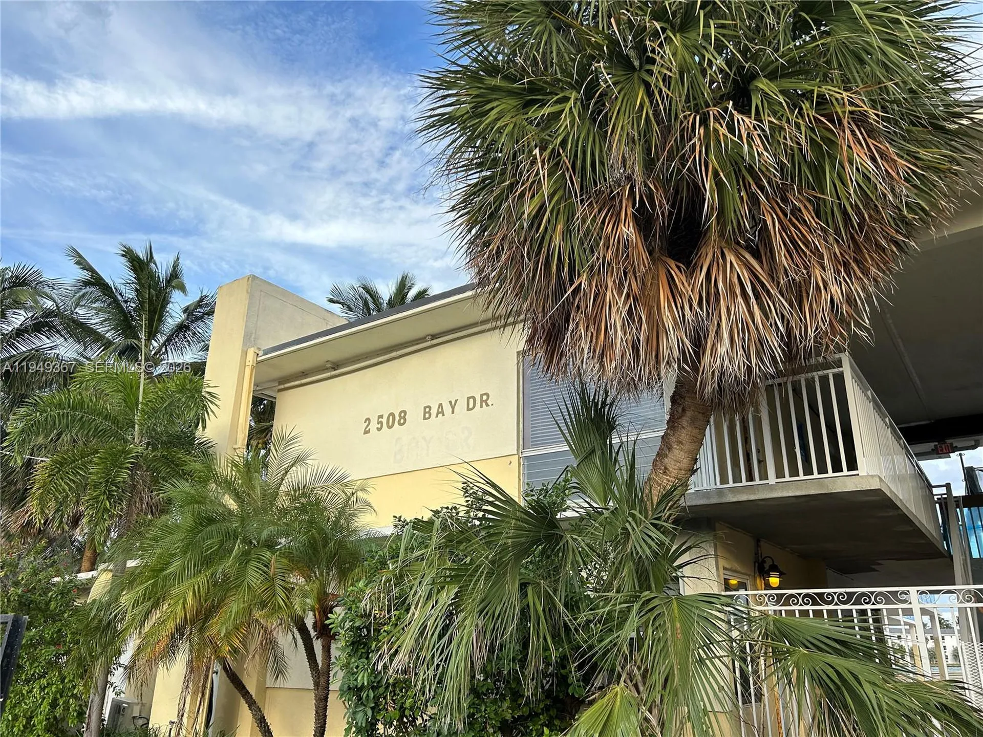2508 Bay Drive Pompano Beach FL 33062