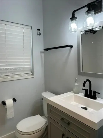 2508 Bay Drive Pompano Beach FL 33062