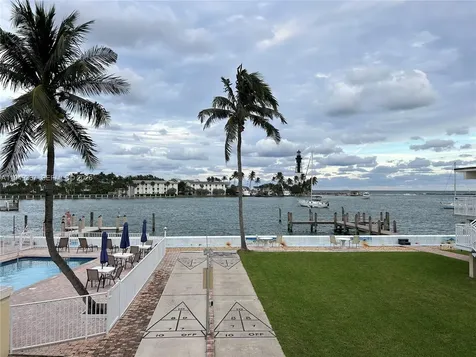 2508 Bay Drive Pompano Beach FL 33062