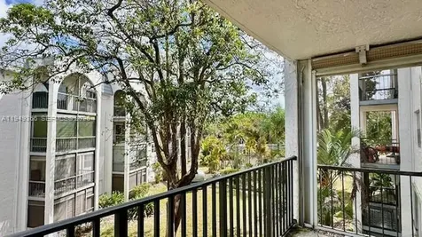 3330 Spanish Moss Terrace Lauderhill FL 33319