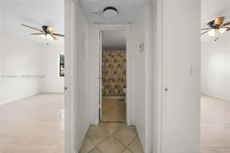 20905 NE 8th Court Miami FL 33179