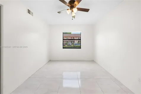20905 NE 8th Court Miami FL 33179