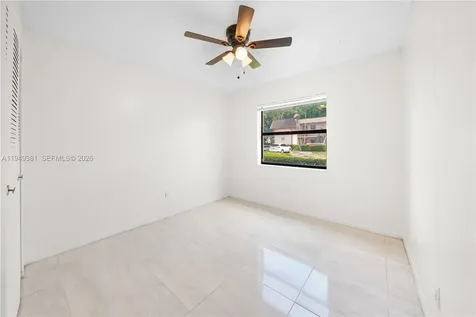 20905 NE 8th Court Miami FL 33179