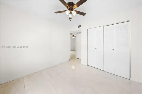 20905 NE 8th Court Miami FL 33179