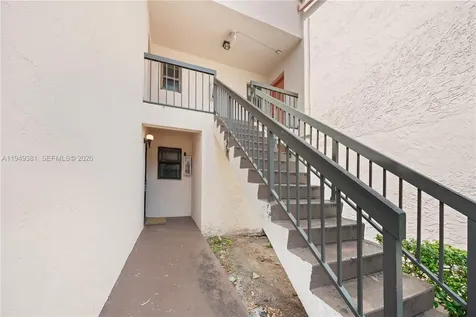 20905 NE 8th Court Miami FL 33179