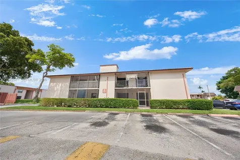 20905 NE 8th Court Miami FL 33179