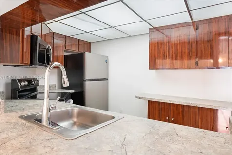 20905 NE 8th Court Miami FL 33179