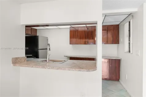 20905 NE 8th Court Miami FL 33179