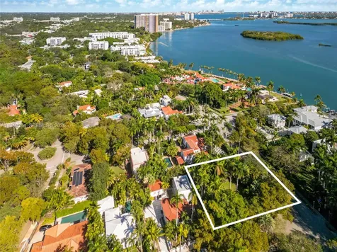 5810 N Bayshore Drive Miami FL 33137