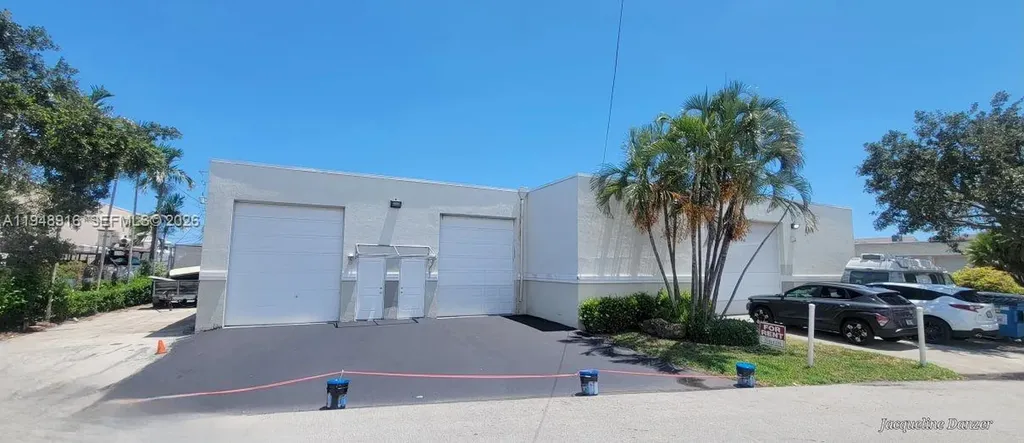 251 SW 5th Court Pompano Beach FL 33060