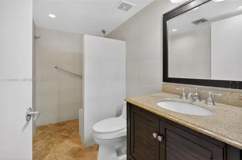 9937 NW 9th Street Circle Miami FL 33172