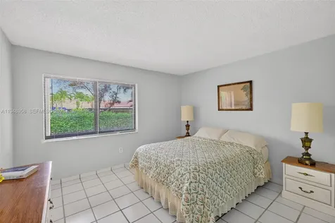 9937 NW 9th Street Circle Miami FL 33172