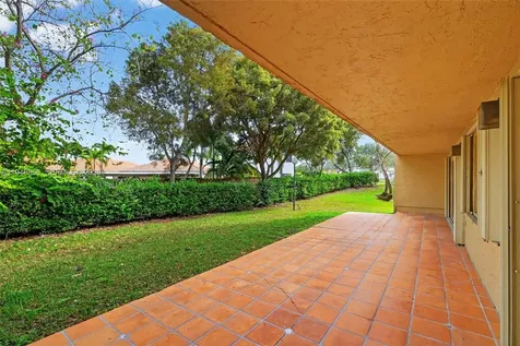 9937 NW 9th Street Circle Miami FL 33172