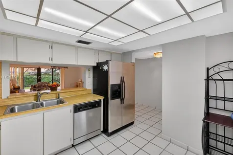 9937 NW 9th Street Circle Miami FL 33172