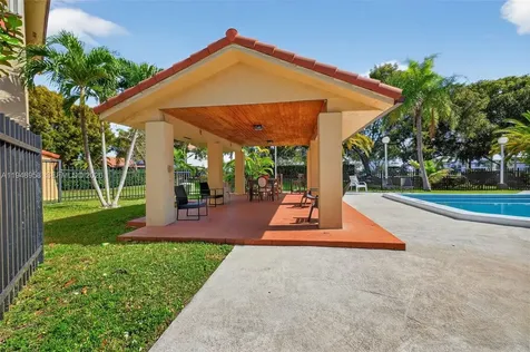 9937 NW 9th Street Circle Miami FL 33172