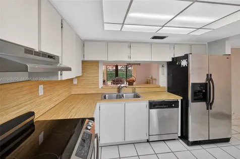 9937 NW 9th Street Circle Miami FL 33172