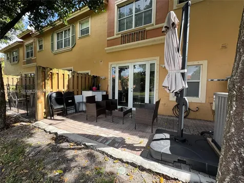 4957 Tradewinds Terrace Dania Beach FL 33312