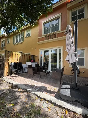 4957 Tradewinds Terrace Dania Beach FL 33312