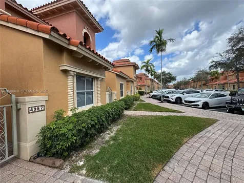 4957 Tradewinds Terrace Dania Beach FL 33312