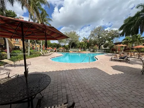 4957 Tradewinds Terrace Dania Beach FL 33312