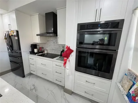 4957 Tradewinds Terrace Dania Beach FL 33312