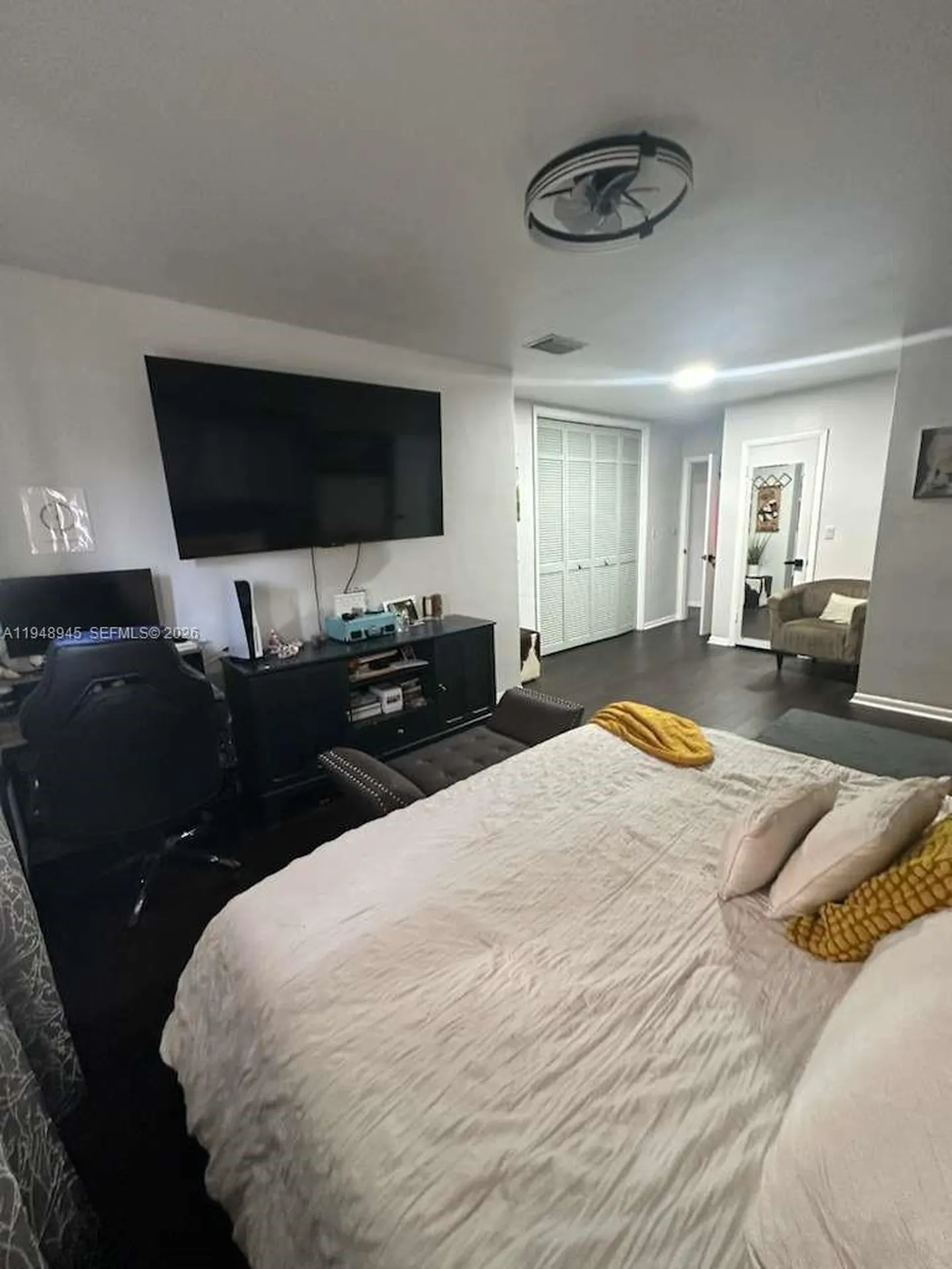 2827 Mckinley Street Hollywood FL 33020
