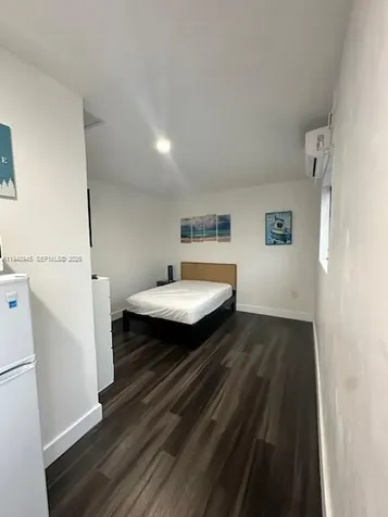 2827 Mckinley Street Hollywood FL 33020