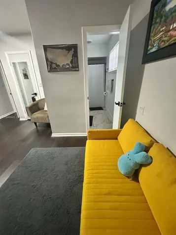 2827 Mckinley Street Hollywood FL 33020