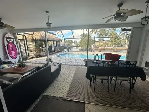 2827 Mckinley Street Hollywood FL 33020