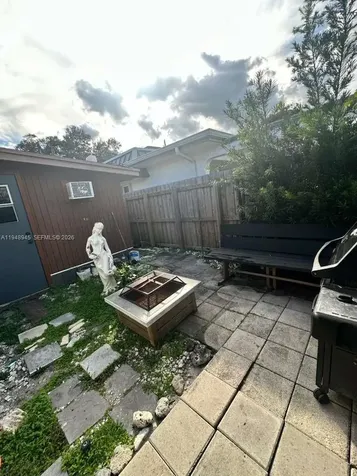 2827 Mckinley Street Hollywood FL 33020