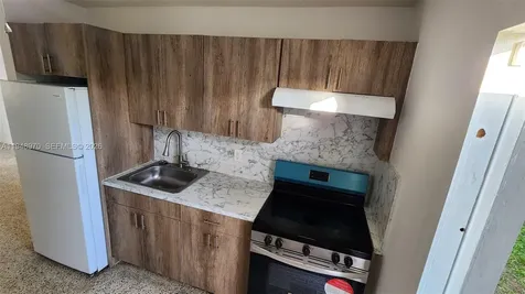 329 SW 6th Avenue Miami FL 33130