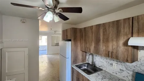 329 SW 6th Avenue Miami FL 33130