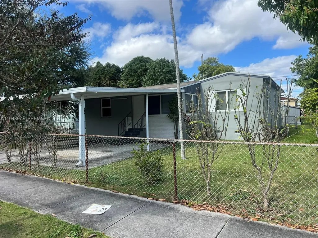 5561 SW 5th Terrace Miami FL 33134