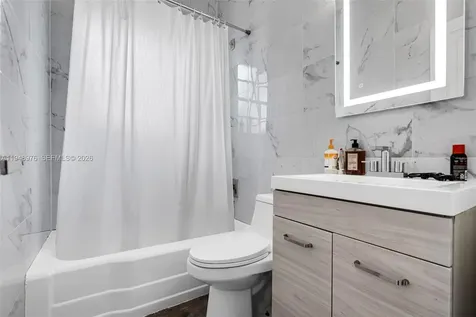1009 Meridian Avenue Miami Beach FL 33139
