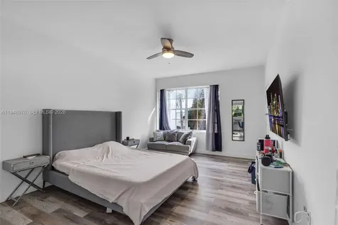 1009 Meridian Avenue Miami Beach FL 33139