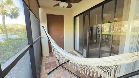 410 Lakeview Drive Weston FL 33326
