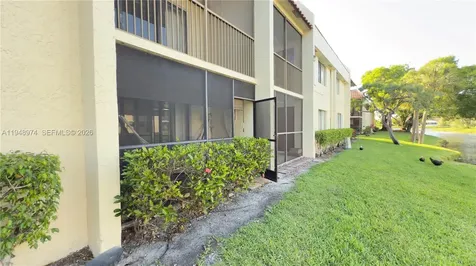 410 Lakeview Drive Weston FL 33326