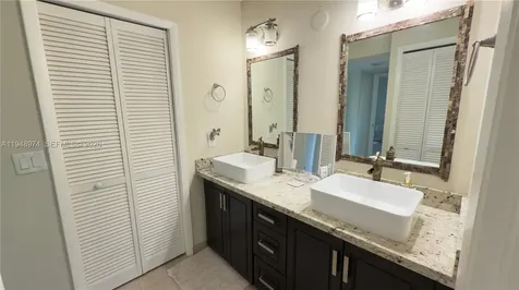 410 Lakeview Drive Weston FL 33326