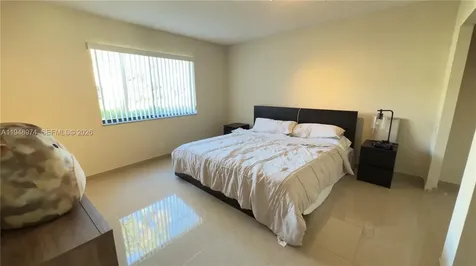 410 Lakeview Drive Weston FL 33326