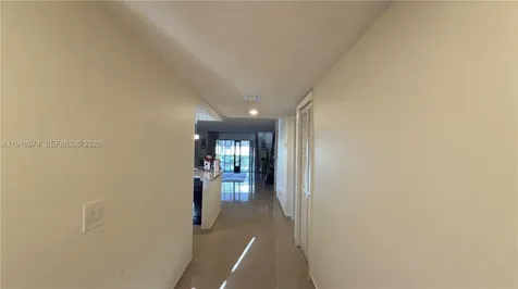 410 Lakeview Drive Weston FL 33326