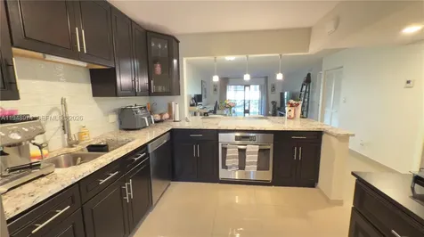 410 Lakeview Drive Weston FL 33326