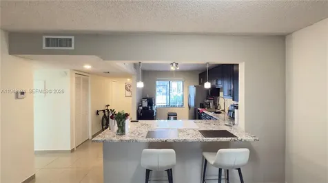 410 Lakeview Drive Weston FL 33326
