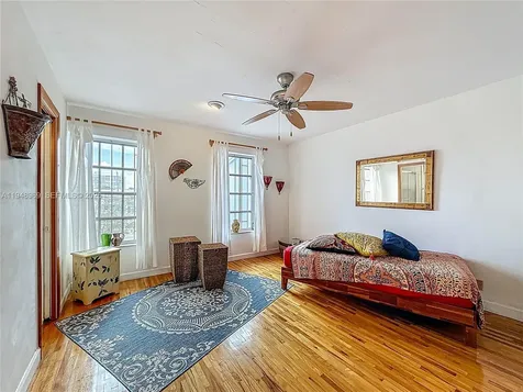 2205 NE 123rd Street North Miami FL 33181