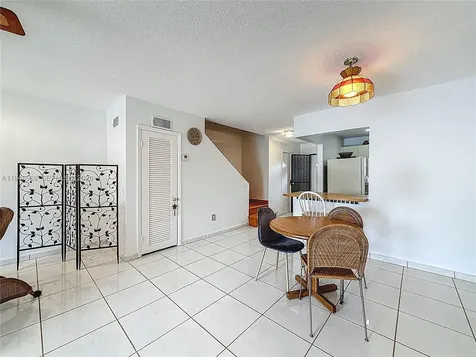 2205 NE 123rd Street North Miami FL 33181