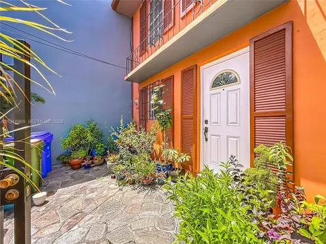 2205 NE 123rd Street North Miami FL 33181