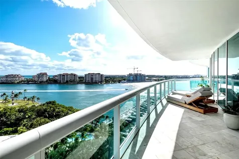 1000 S Pointe Drive Miami Beach FL 33139